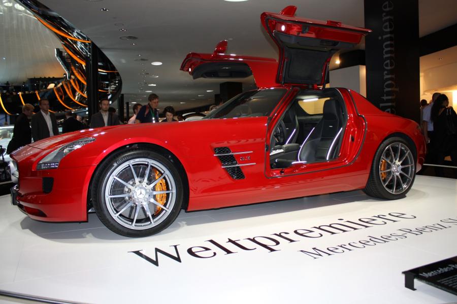  Mercedes-Benz SLS AMG 2010 года  (фото 94 из 526)